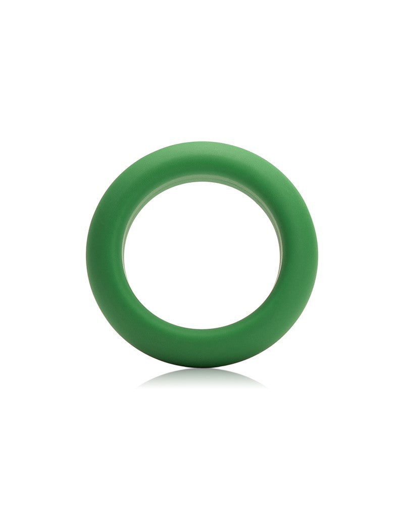 Green Je Joue Medium Stretch Silicone C-Ring with a snug, body-safe fit.