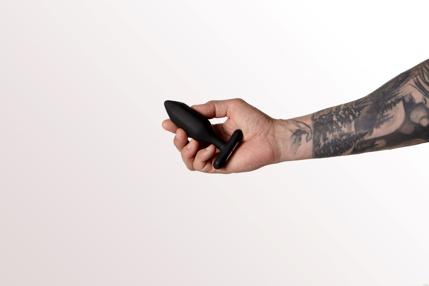 Onyx Vibrating Butt Plug Black - Male Pleasure Toys Discover premium men's pleasure toys designed for satisfaction, performance, and unique experience